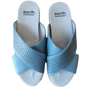 EARTH Shoes Marigold Slip-on Wedge Platform Sandals in Blue! 💠💠